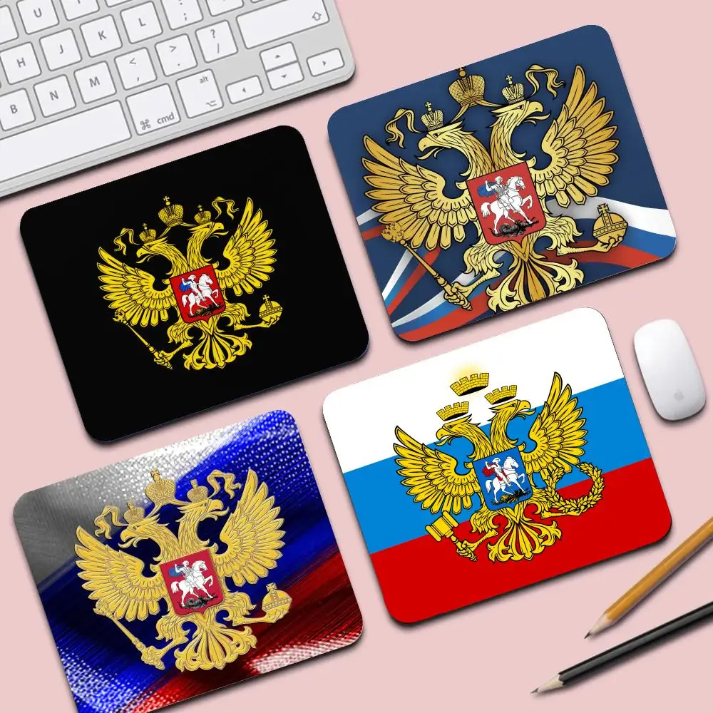 

HYBXAXC Vintage Heraldic Pattern Small Mouse Pad Non-Slip Desk for Office & Gaming Unique Decor Keyboard Wireless Boy Girl Gift