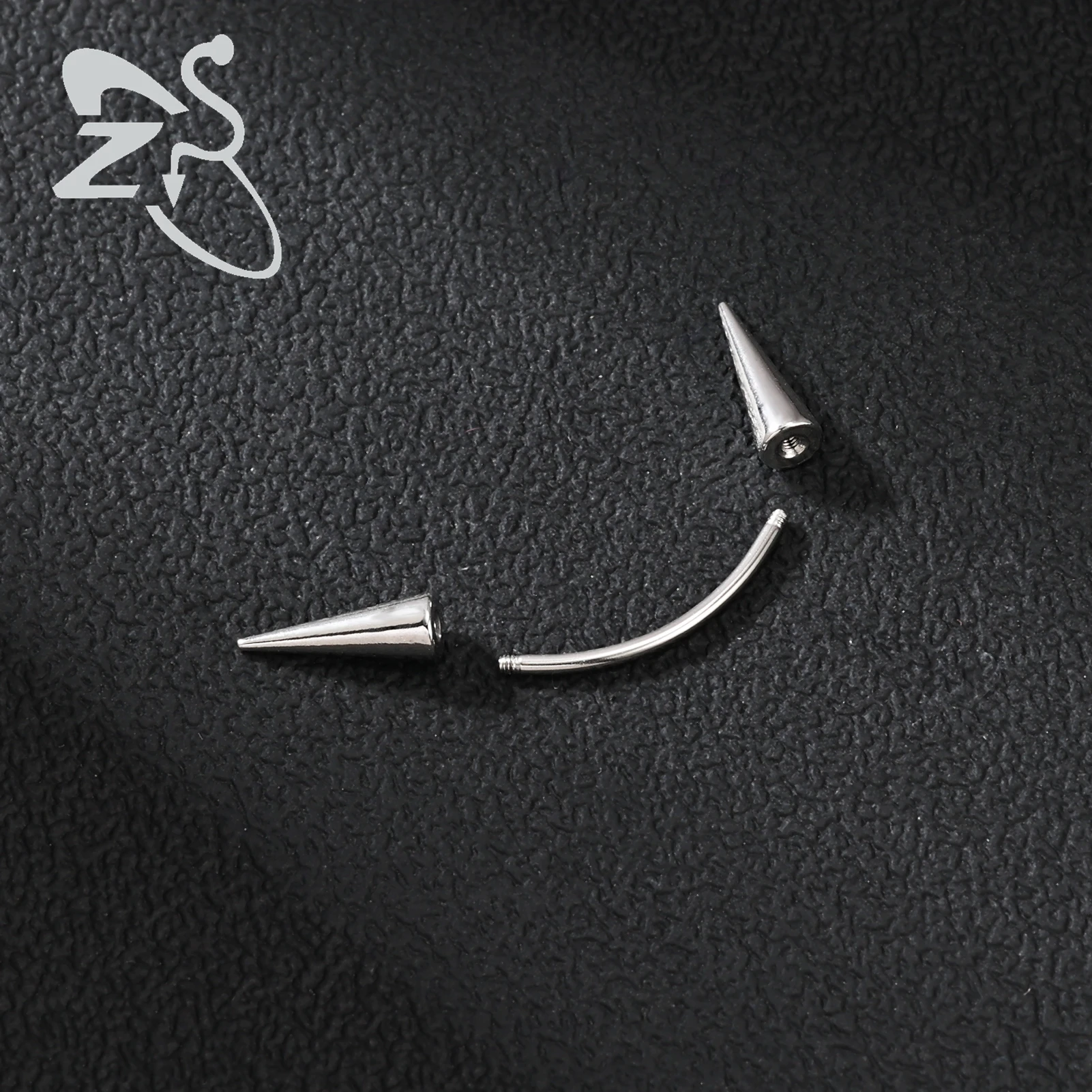 ZS 3Pcs/lot Spike Bridge Piercing Stainless Steel Eyebrow Ring External Thread Cartilage Earring Black Color Labret Piercing 16G