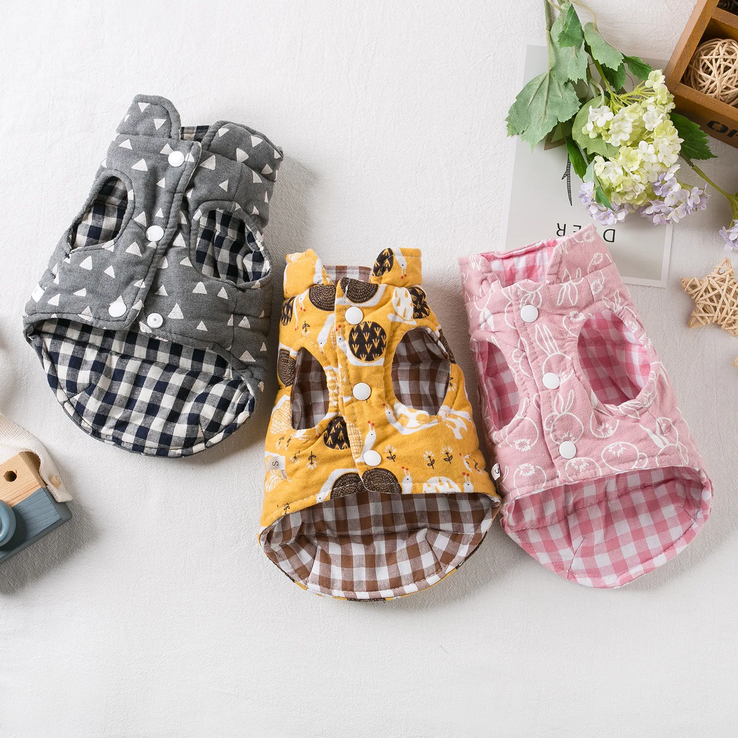 

Жилет для домашних животных можно носить с обеих сторон осенью и зимой Теплый клетчатый жилет Тедди Медведь Зимняя одежда для собак для маленьких собак Щенок