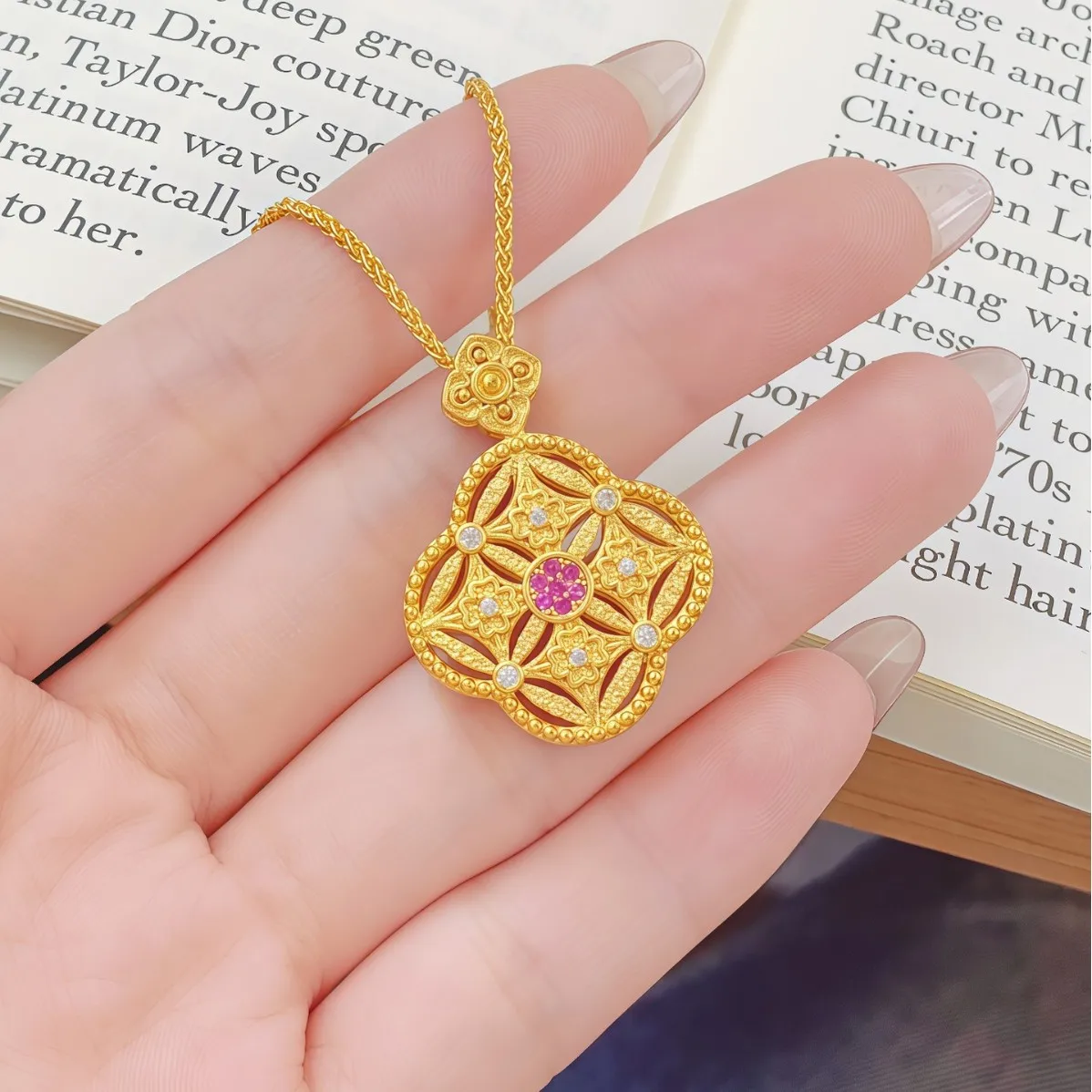 Luxury 24K 9999 Pure Gold real gold Dot Drill Hollow Grass Pendant Women's Necklace