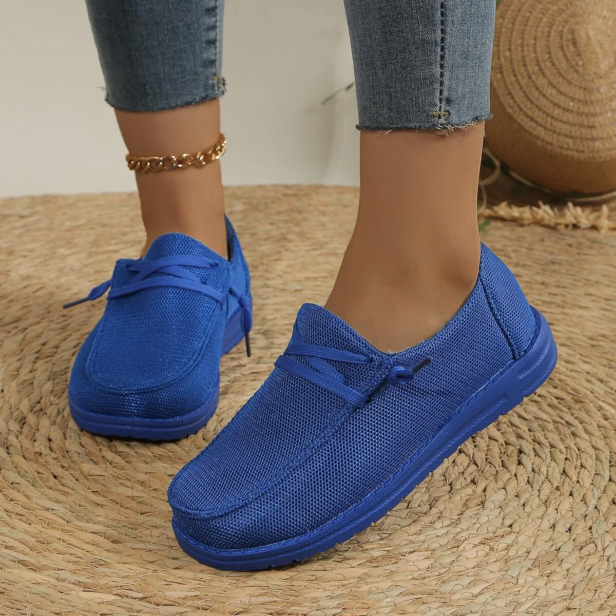 New Mesh Breathable Sneakers Women Thick Bottom Non-Slip Vulcanize Shoes Plus Size Lace Up Casual Light Shoes Platform Shoes