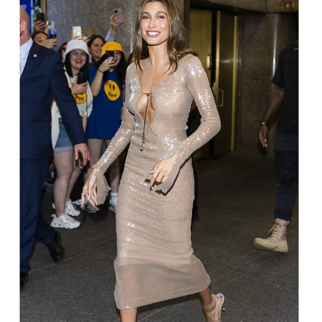 الأوروبية والأمريكية الراقية الأزياء الترتر الخامس الرقبة عارية الذراعين سليم صالح منتصف طول اللباس محطة مستقلة ملابس الحفلات #5