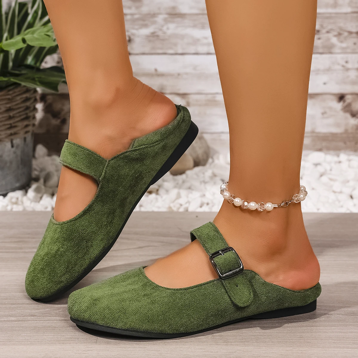 Women Flats Fashion Soft Sole Sneakers Women Sexy Leopard Low Heel Mary Jane Shoes Women Summer Round Toe Buckle Strap Loafers