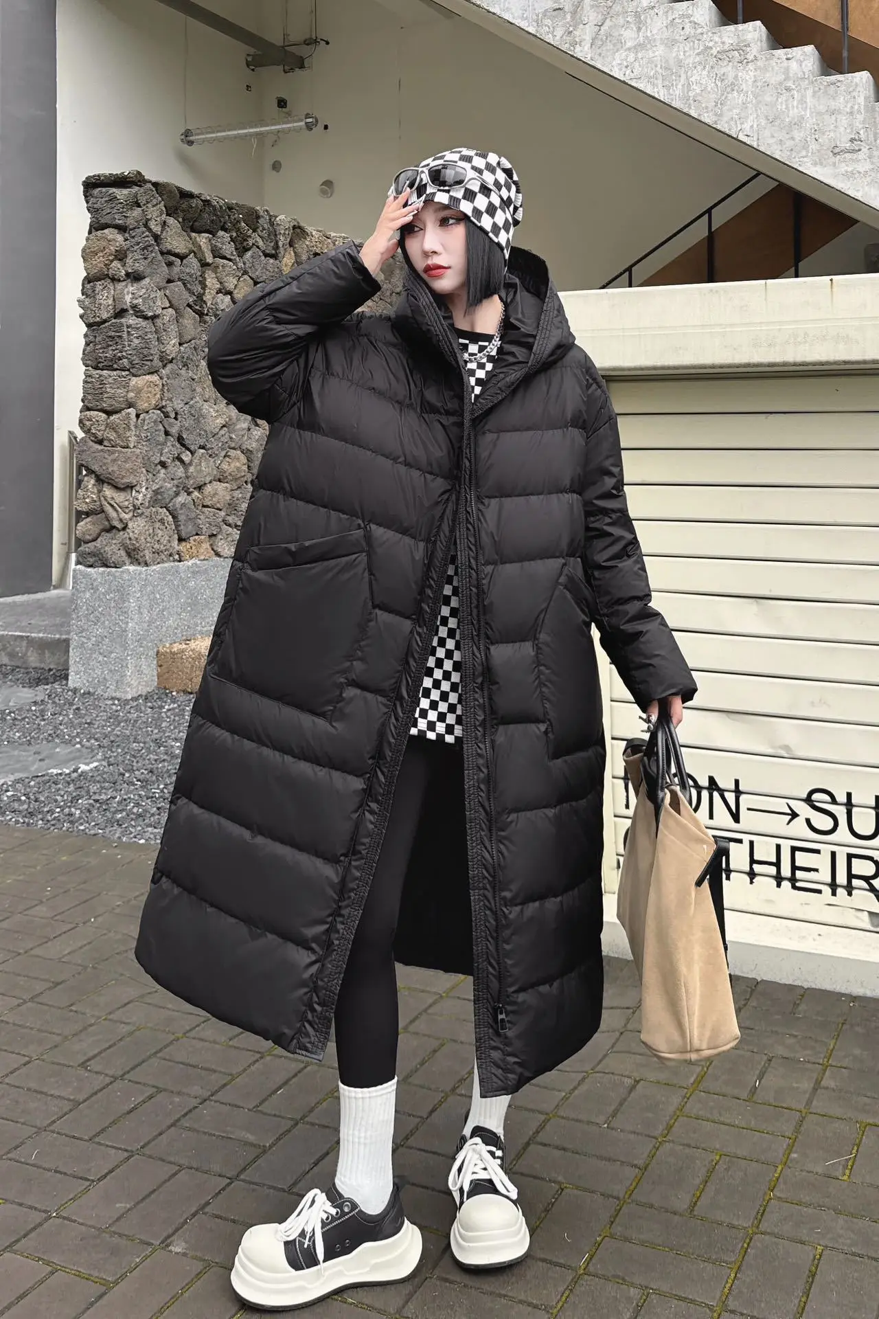 Piumino invernale lungo al ginocchio con cappuccio da donna Piumino d'anatra bianco ispessimento Parker Outwear Giacca trapuntata calda con tasca grande femminile