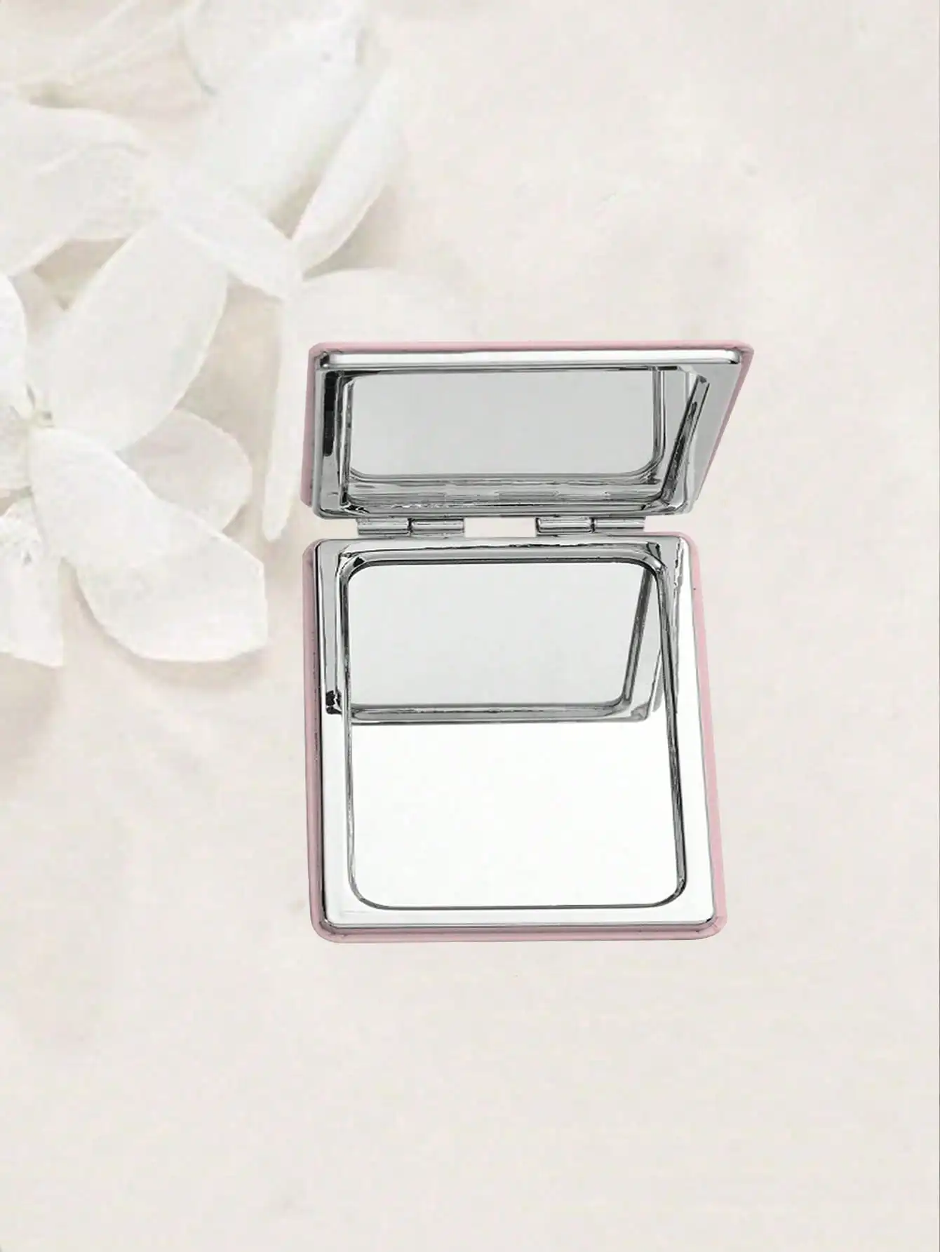 ROMWE 1pc Pink Bow & Heart Pattern Square Makeup Mirror, Portable Handheld Mirror, Suitable For Girls (Pattern Position Random) sb2408150906131360
