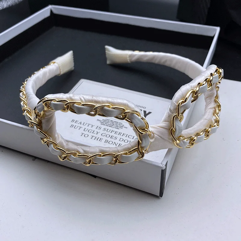 Light luxury white hair band women's fashion daily shopping out hair binding headdress high turn back pressure hair band 4