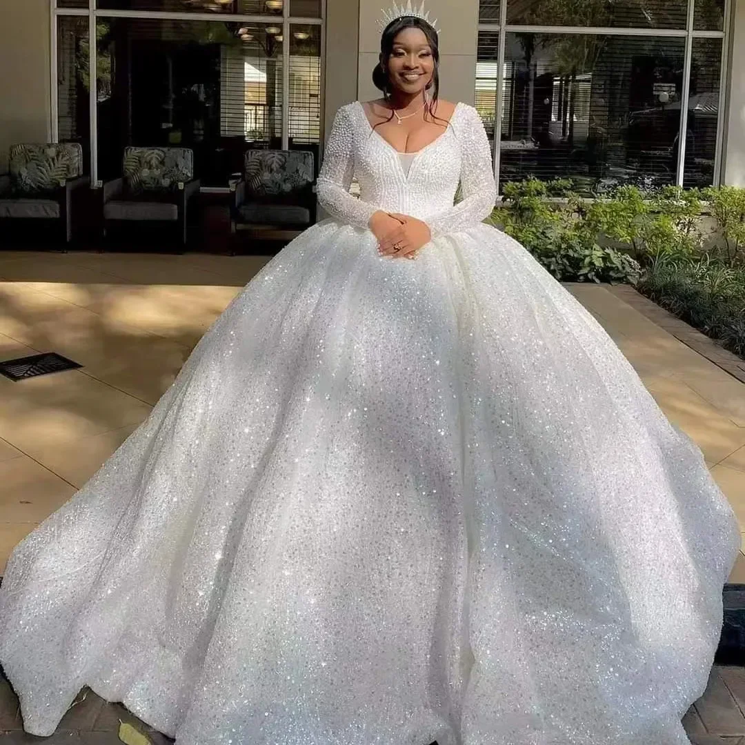 Luxurious Sparkling A-line Lace African Women's Wedding Dress Sexy Round Neck Backless Plus Size Bridal Ball Dress Customized