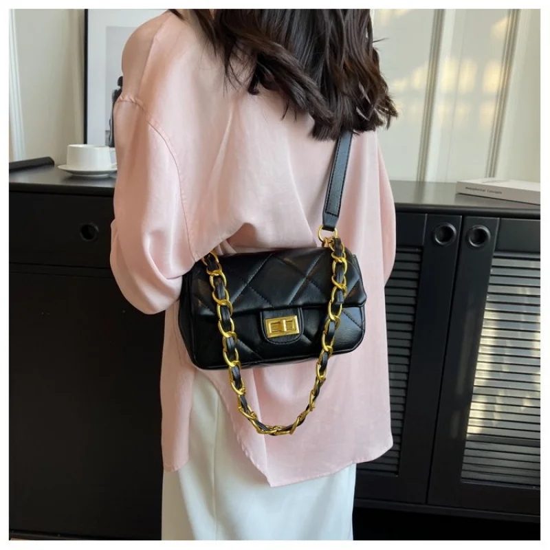 

Женская сумка через плечо из кожи в парижском стиле и элитный винтажный модный вид ​