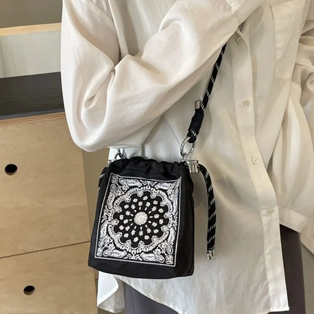 

Cashew Flower Embroidery Drawstring Bag Korean Style Crossbody Bag Nylon Shoulder Bag Wallet Solid Color Mobile Phone Bag Travel
