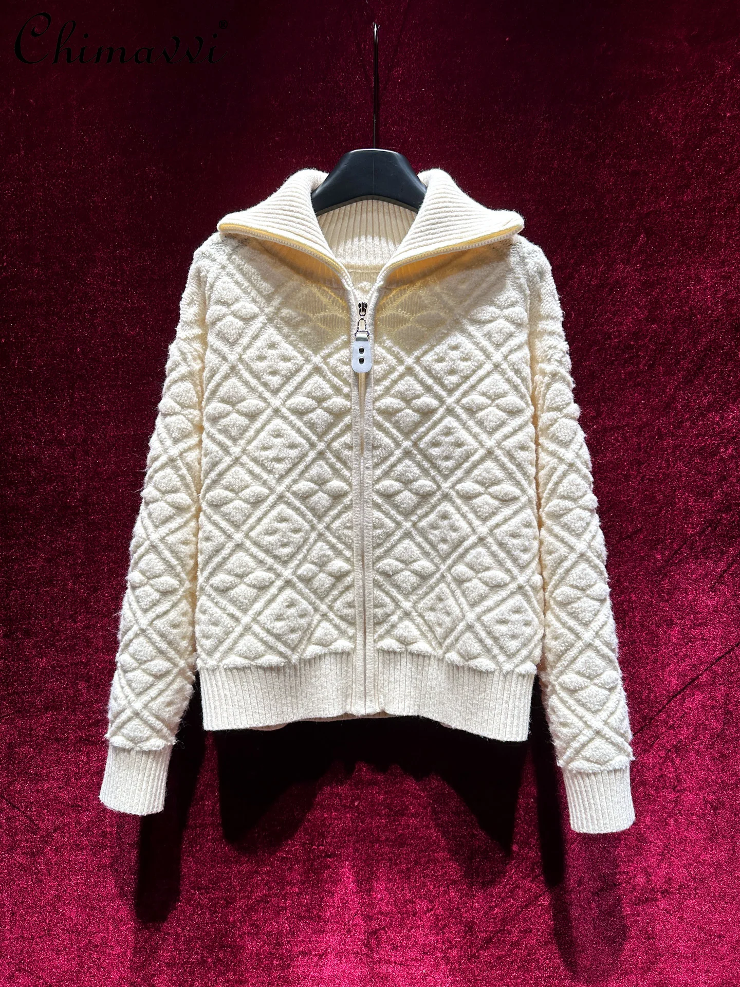 

High-End Diamond Thickened Wool Sweater Coat Women New Fashion Long-Sleeve Elegant Ladies Knitted Cardigan Autumn and Winter