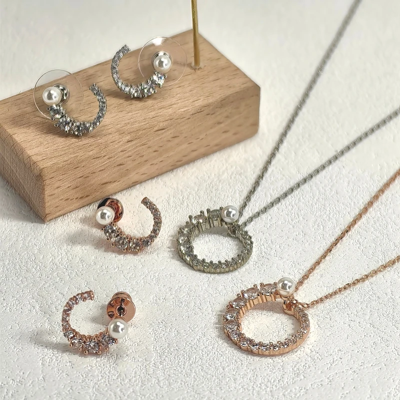 Stylish And Underst… - image