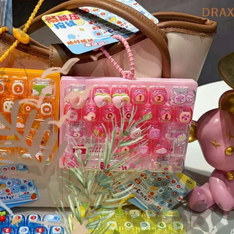 Teclas de Teclado Mecânico 3D Kawaii com Temas de Cereja e Pêssego: Acabamento de Toque Suave para Jogos