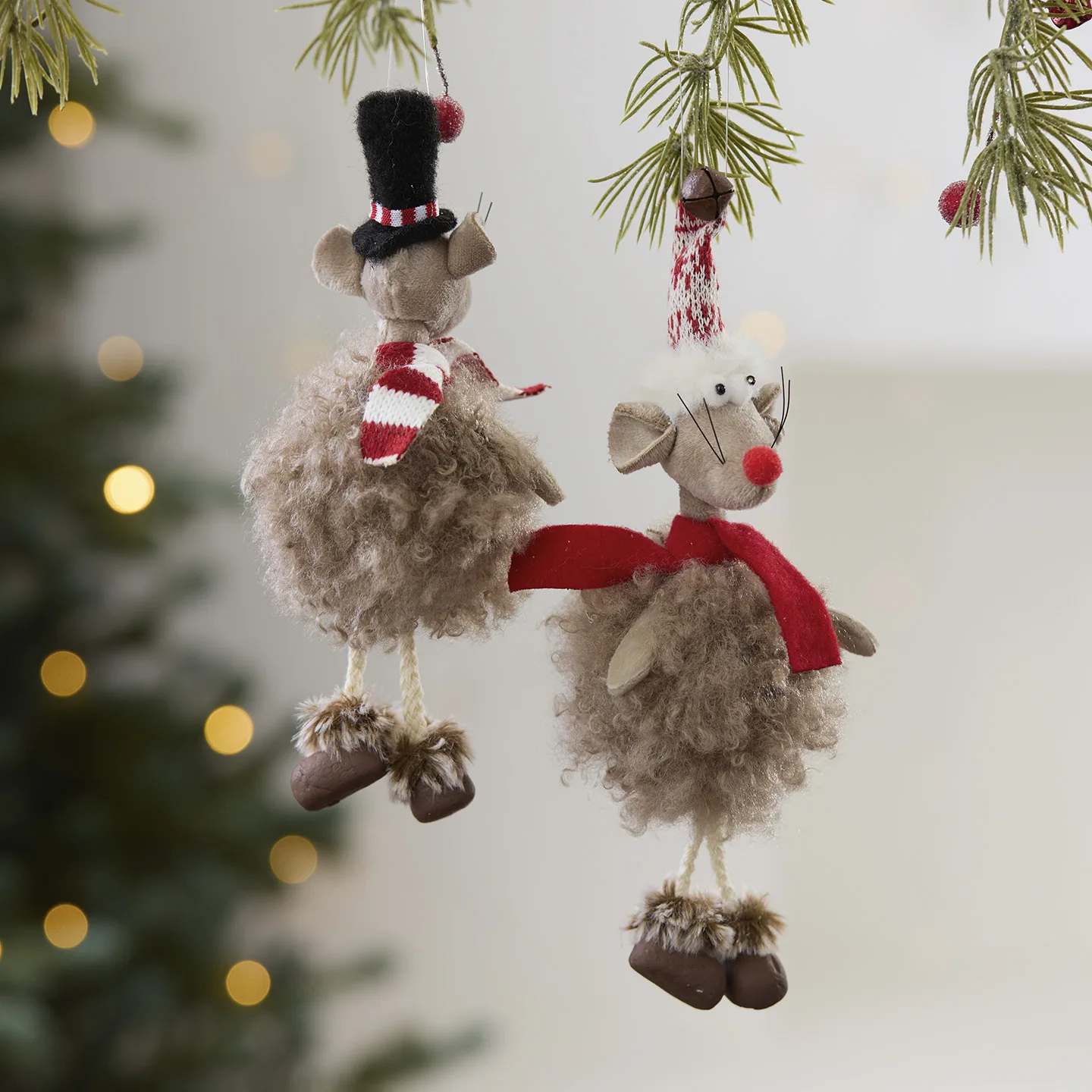 

2026 New Ins Cute Mouse Pendant Christmas Tree Hanging Decorations Funny New Year Party Christmas Decorations