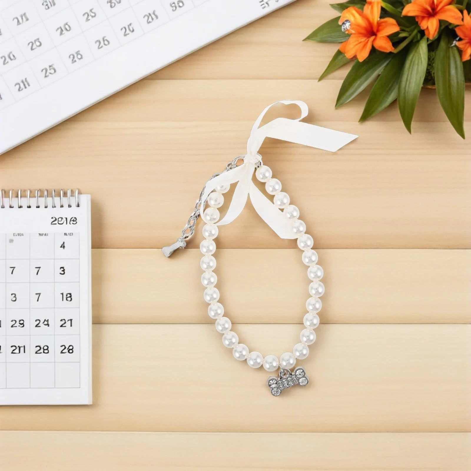 

2Pcs Pet Bowknot Pearl Necklace Bone Pendant Cat Collar Necklace Pet Jewelry Accessories for Small Dogs Cats Daily