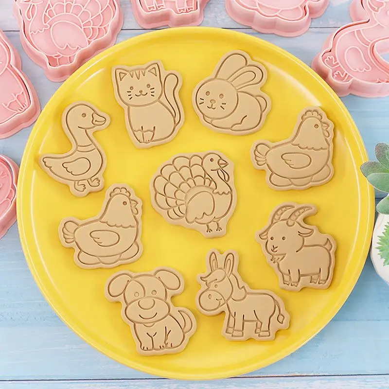 8Pcs/set 3D Farm Animals Dog Chick Duck Bakeware Cookie Mold Biscuit Mould DIY Cartoon Press Baking Mold Birthday Cookie Cutter