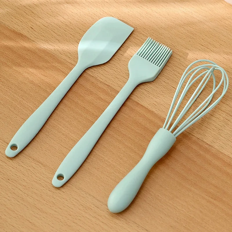 C 3pcs Baking Set Food Grade Silicone Heat Resistant Cream Scraper Egg Beater Grease Brush Kitchen Cake Baking Tools