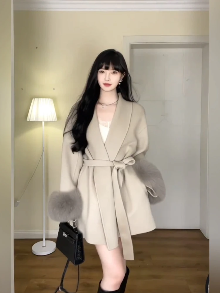 

Женское шерстяное пальто большого размера, осенне-зимнее, свободного кроя, средней длины, из твида, в корейском стиле, с V-образным вырезом, длинными рукавами, прямого силуэта