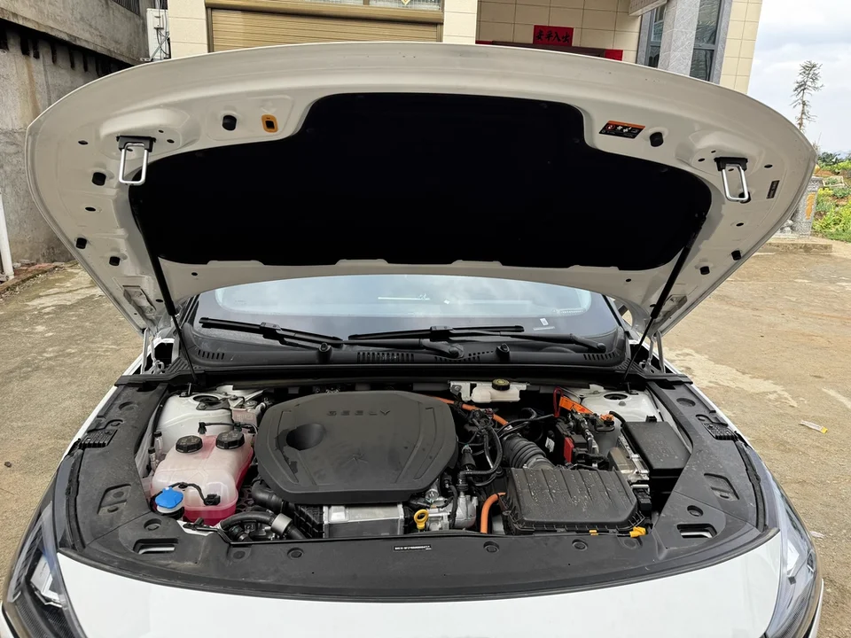

1 комплект газовых стоек для Geely Galaxy L6 2023-настоящее время, поддержка подъема переднего капота, демпфер, опорные стержни амортизатора