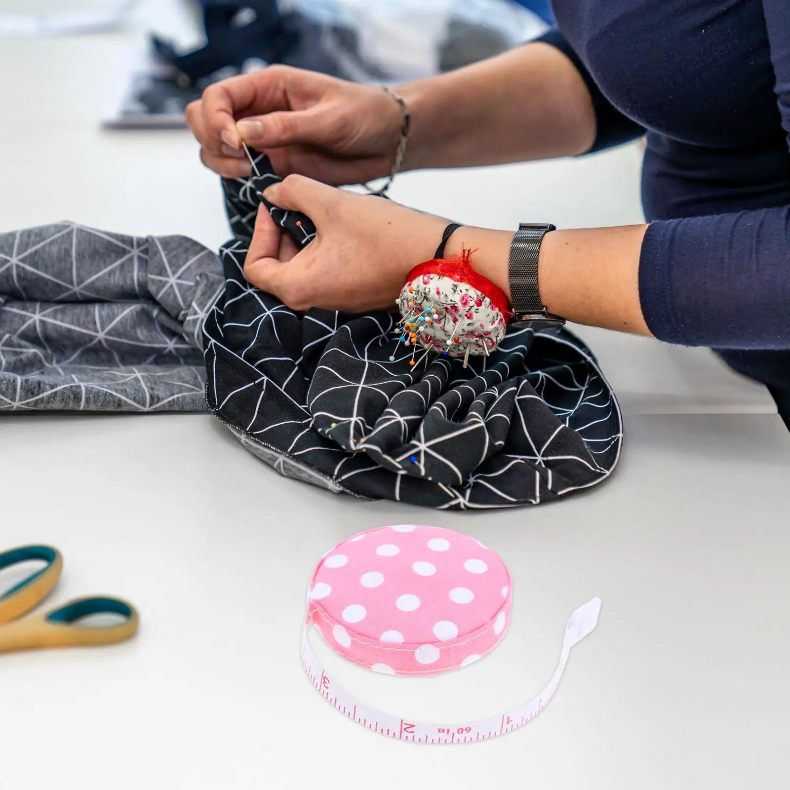 Mini Sewing Tape Measure 150cm Portable Cloth Tailor Measurement Tool for Body Waist Chest Hips Arms Engineering Scale