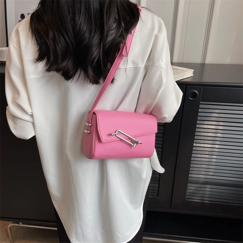 Women\'s Simple Versatile Small Square Bag Personalized Buckle Solid Color One Shoulder Bag Spring Autumn Fashion Crossbody Bag