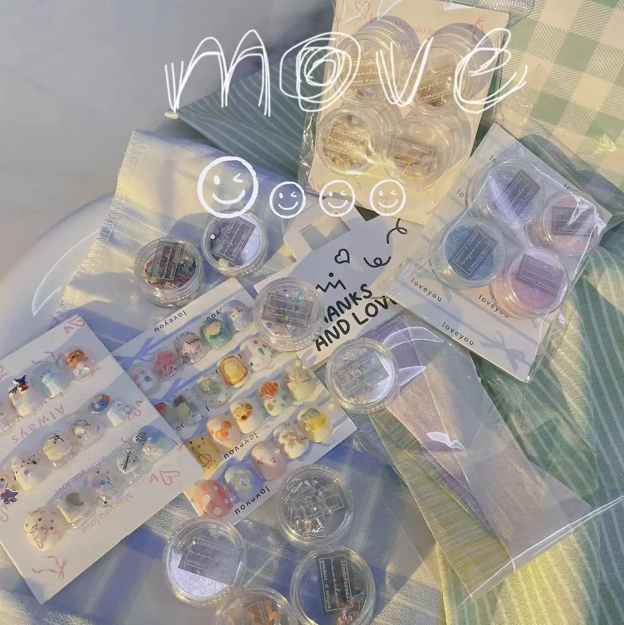 韓国スタイルネイルアートジュエリー花スパンコール小さなスプーンネイルアート材料爪アクセサリー