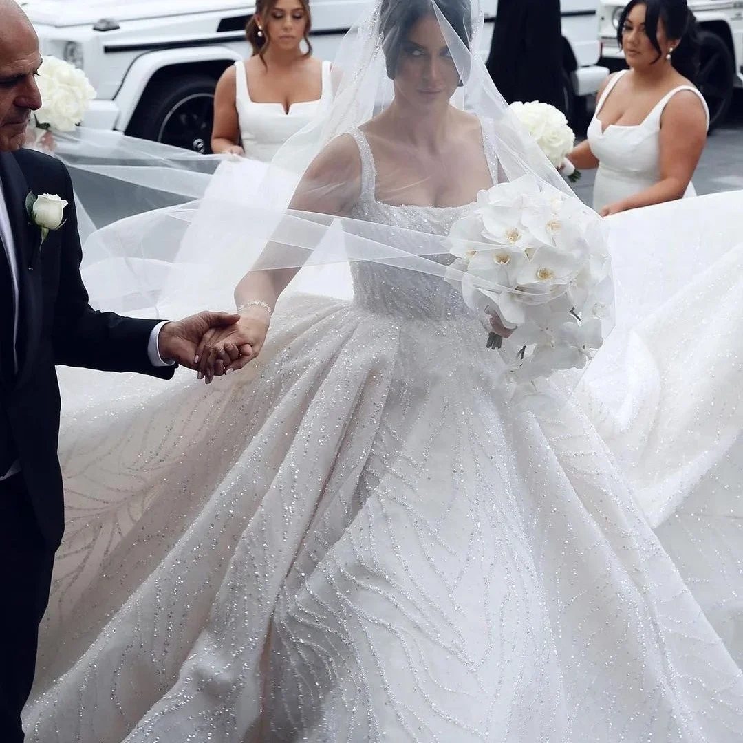 ที่กําหนดเองสแควร์คอ Shinny ลูกปัด Ballgown ชุดแต่งงาน Robe De Mariée สปาเก็ตตี้หรูหราแอฟริกันชุดเจ้าสาว