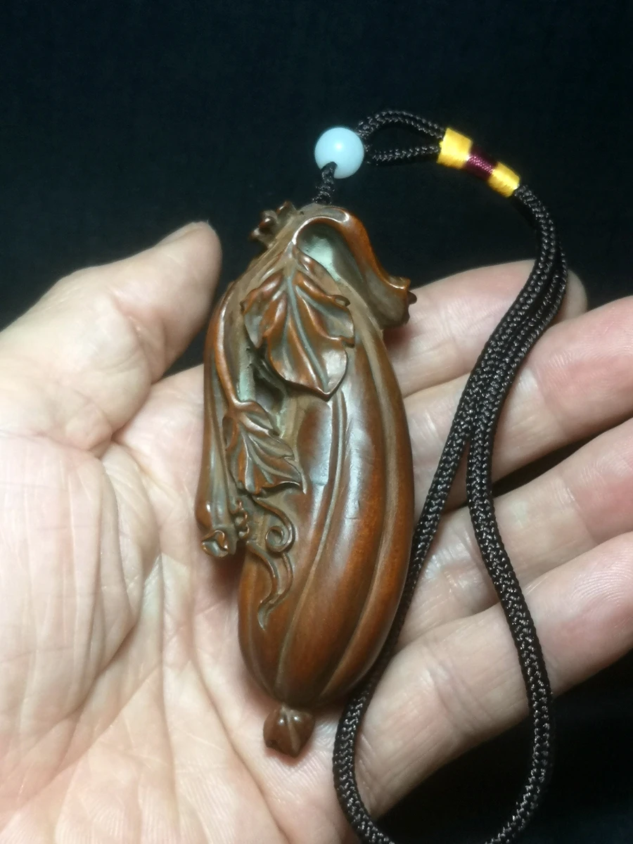 boxwood hand carved towel gourd luffa statue Netsuke gift collectable