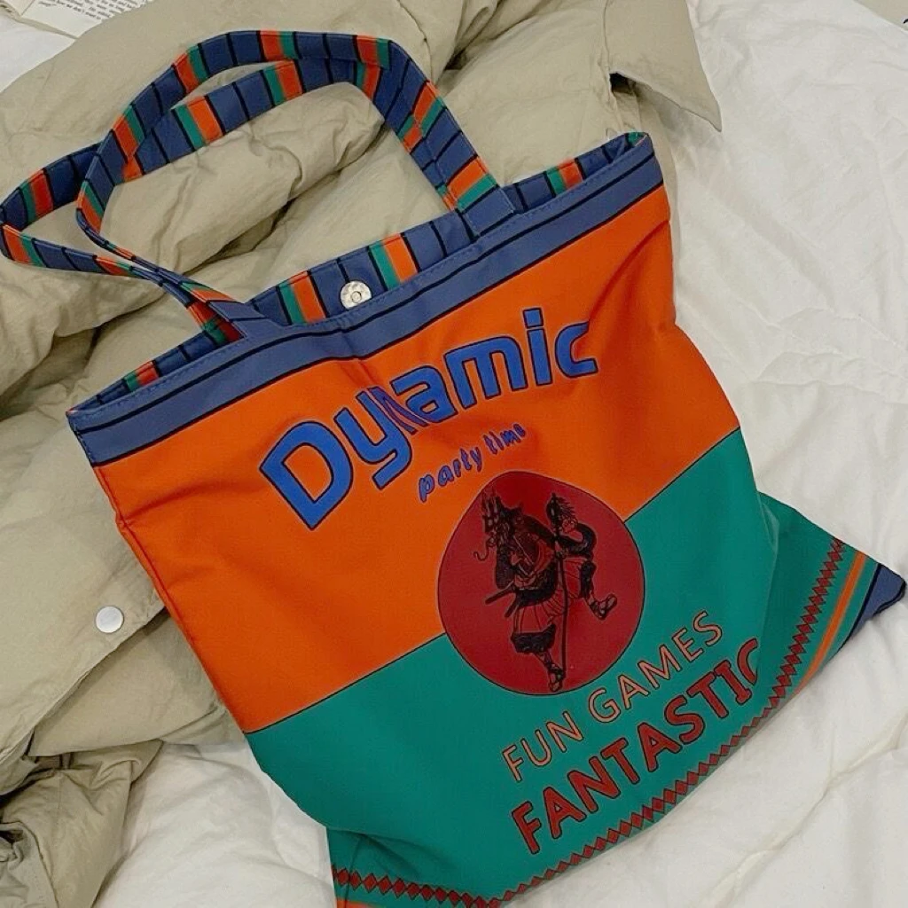 

2025 New Women Student Single Shoulder Bag Thai Mythology Contrasting Color Canvas Tote Bag Outdoor Beach Travel Shopping Bag