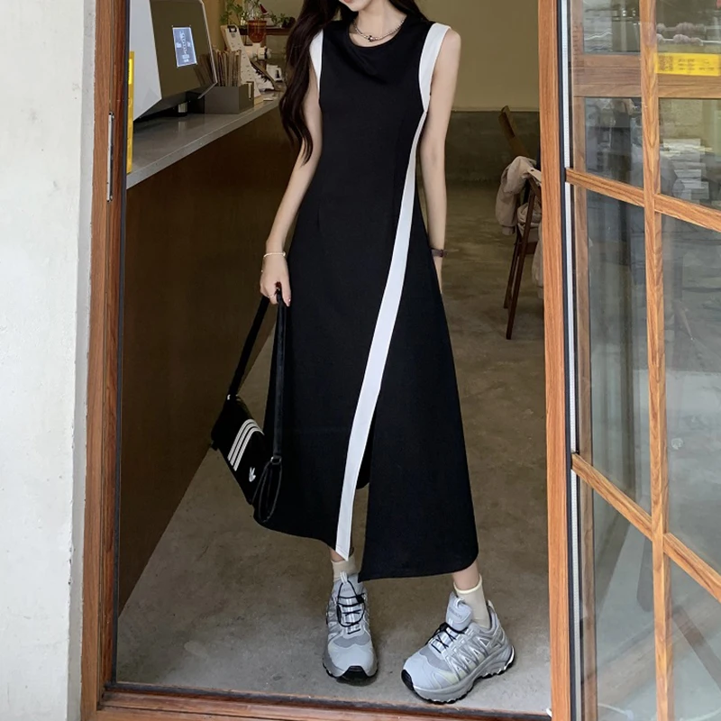 

Contrasting Color Patchwork Vest Dress Women Summer 2024 New Slim Design Slit Sleeveless Long Dress