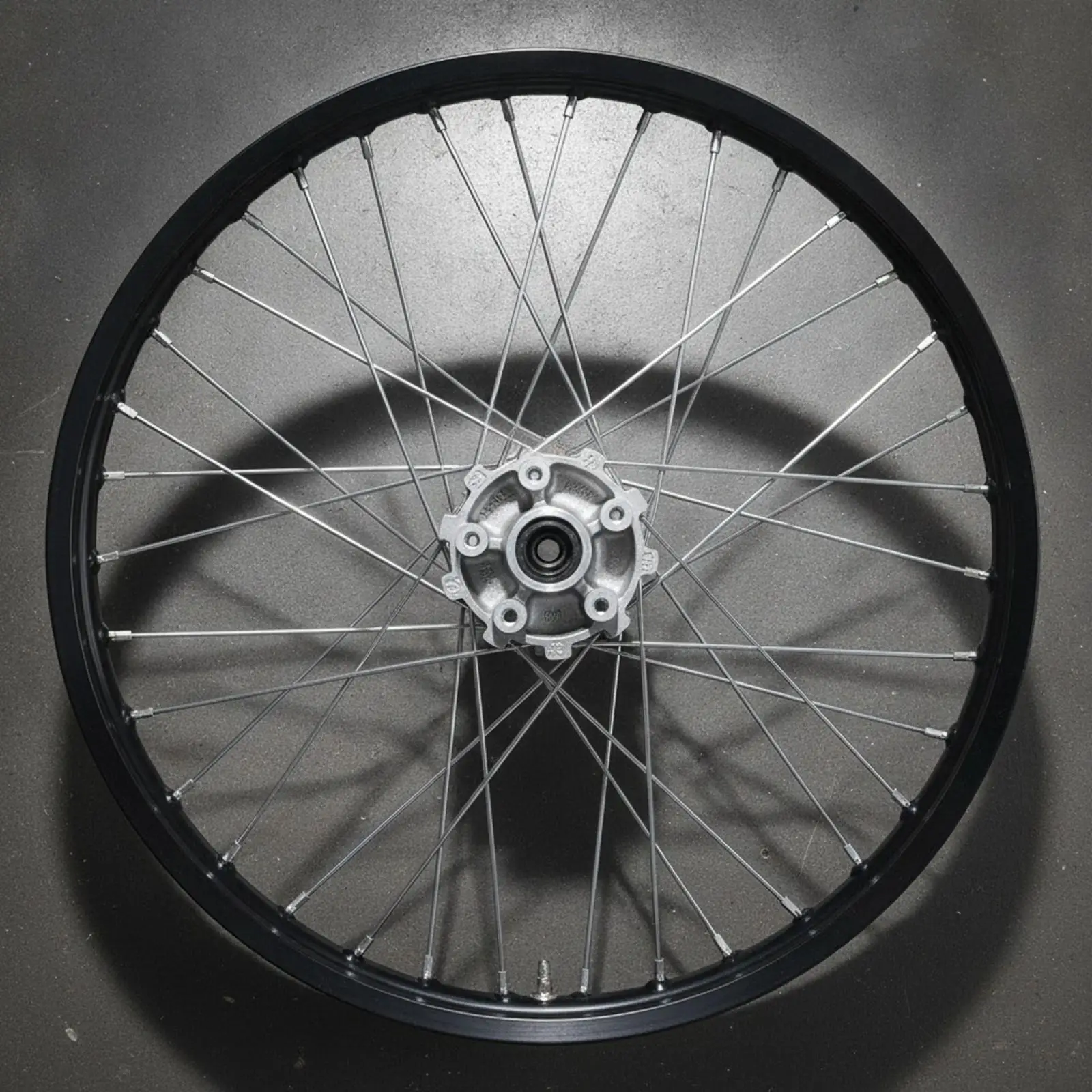 Sturdy Motorcycle Wheel Hub Replacement Part Spoked Design Iron Steel Build for Bike Maintenance Restoration Projects