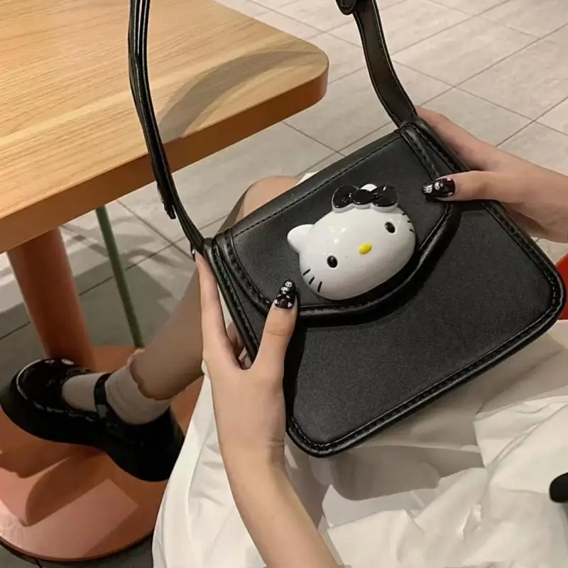 New Kawaii Anime Hello Kitty Bag Versatile Trendy and Cool Crossbody Bag Cute Cartoon High-End Armpit Girl Heart Crossbody Bag