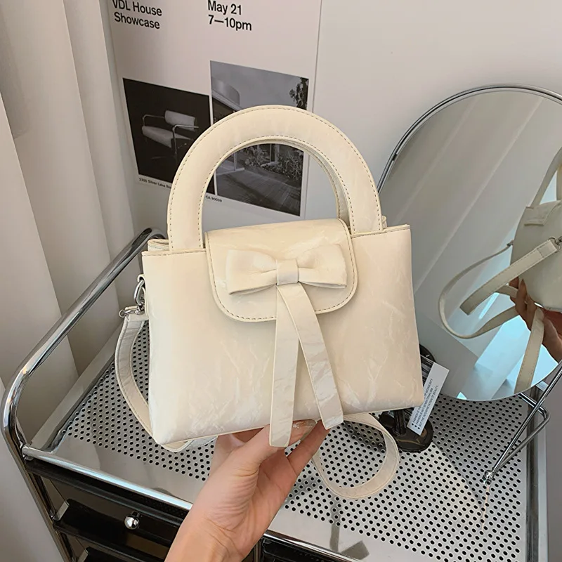 

​​Bow Accent Two-Tone Shoulder Bag Women Structured Crossbody Purse Ombre Gradient Texture Museum Lunch Date Statement​​