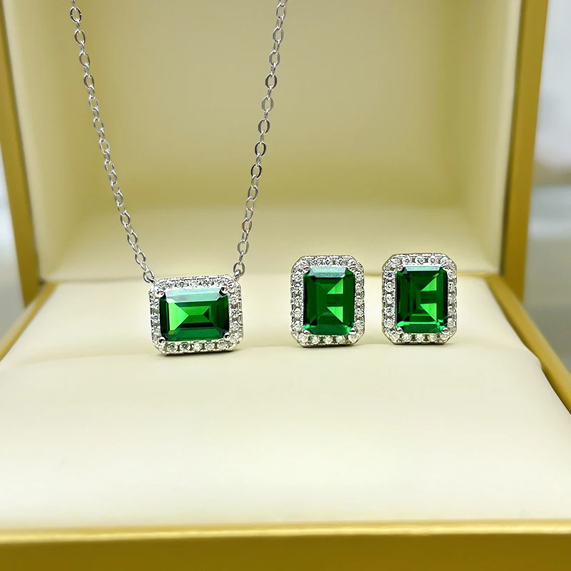 

High end custom 1.5 carat green fashionable temperament s925 earring jewelry set 925 sterling silver wedding jewelry wholesale