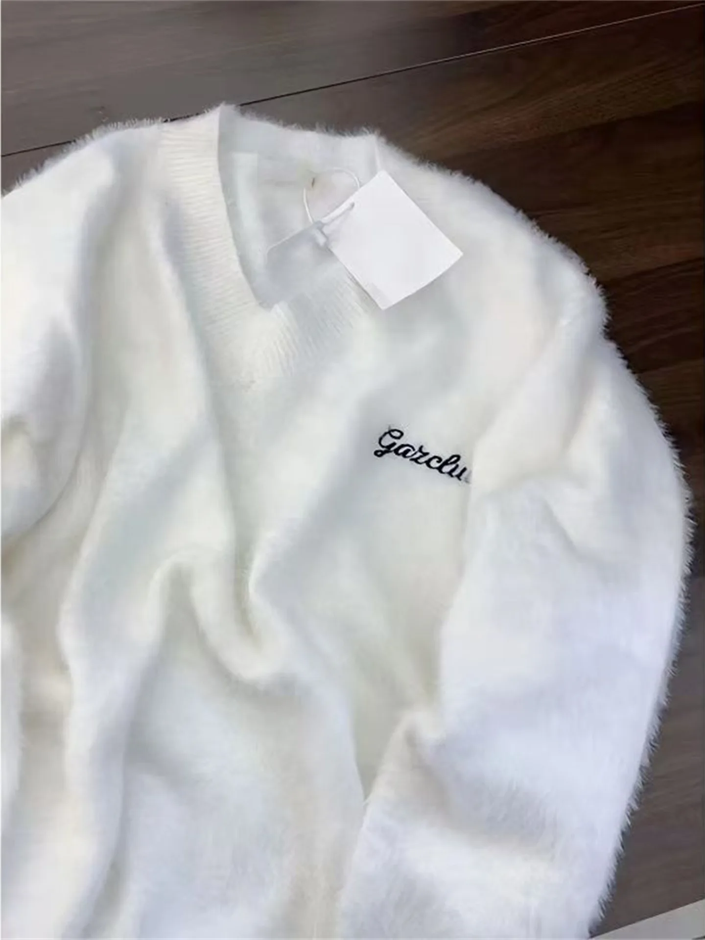 

Американский свободный вязаный свитер с V-образным вырезом, водостойкий, из искусственного меха норки, мягкий, пушистый, женский, осенне-зимний, маленький размер, трикотаж