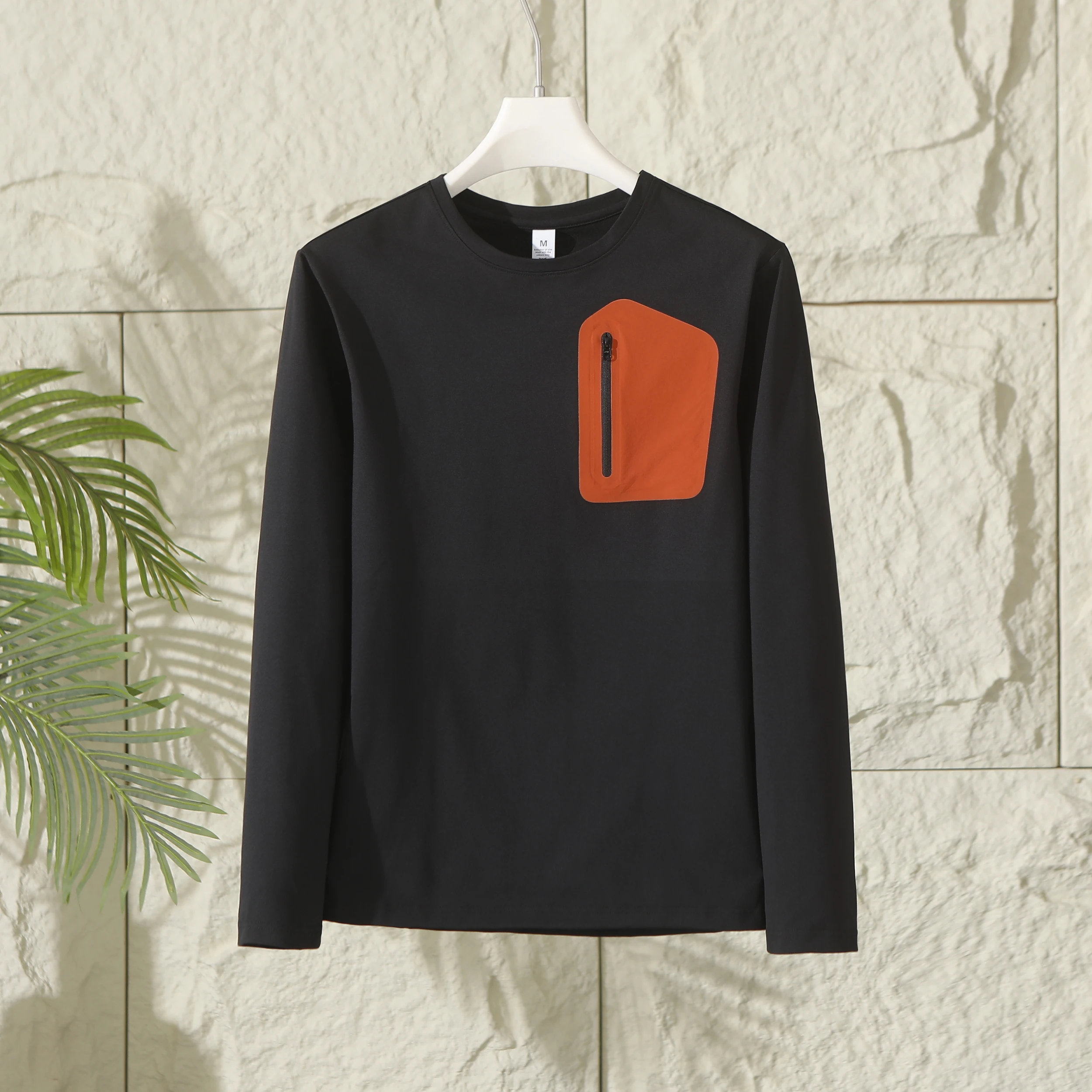 Herren-Outdoor-Langarmshirt für den Herbst - Schnelltrocknendes Rundhals-Oberteil mit Brusttasche mit Reißverschluss – Detail 7