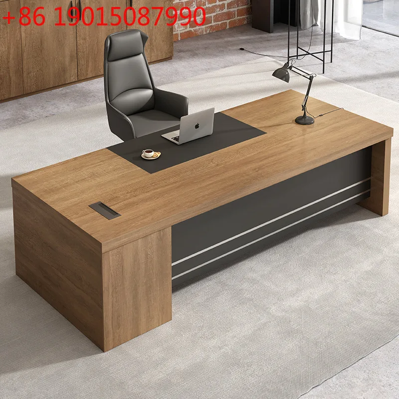 

Комплект офисной мебели BBoss: кресло руководителя и стол для менеджера