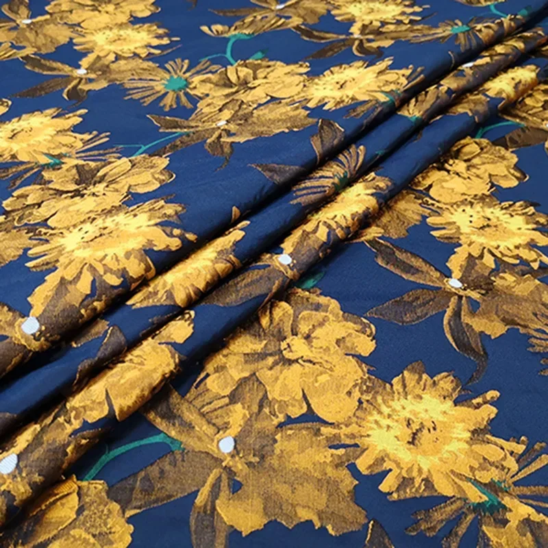 

Yarn Dyed Brocade Jacquard Fabric Spring Autumn Crisp Trench Coat Suit Dress Cloth European Brand Fashion Design Sew Wholesale