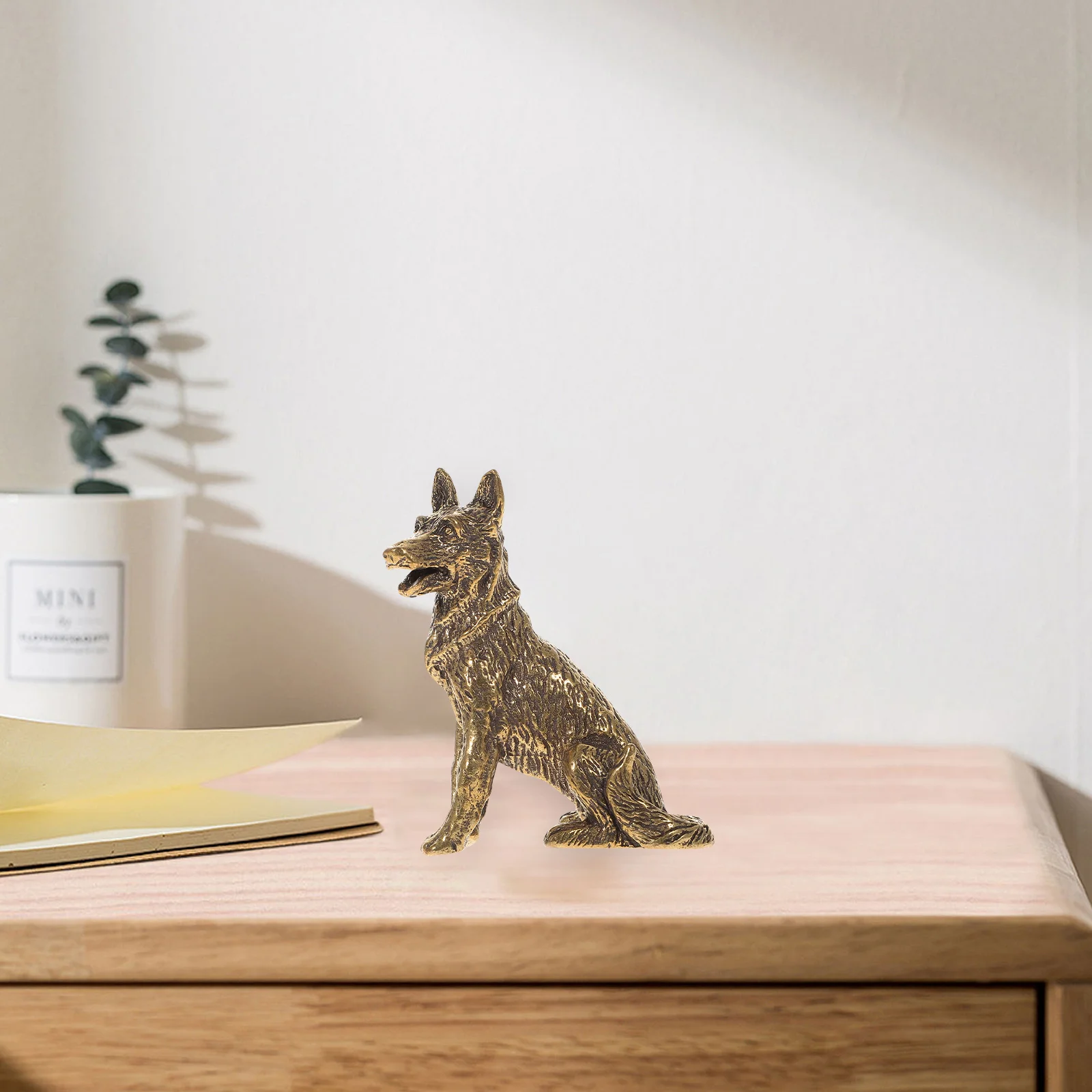 

1Pcs Brass Dog Ornament Creative Style Desktop Animal Adornment Brass Craft Decor Desktop Animal Adornment