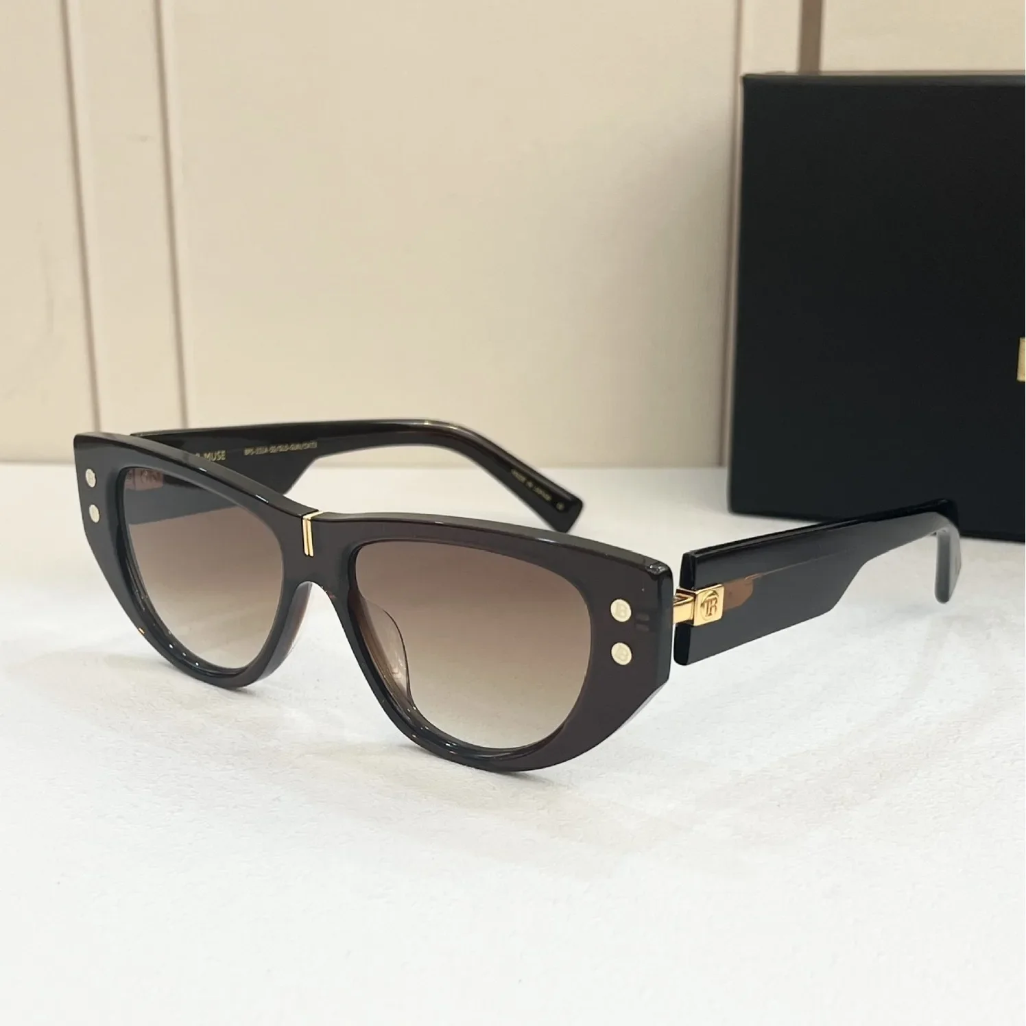 

Original Designer BPS151 Bar M, fashion catwalk outdoor UV protection premium new cat eye sunglasses sunglasses