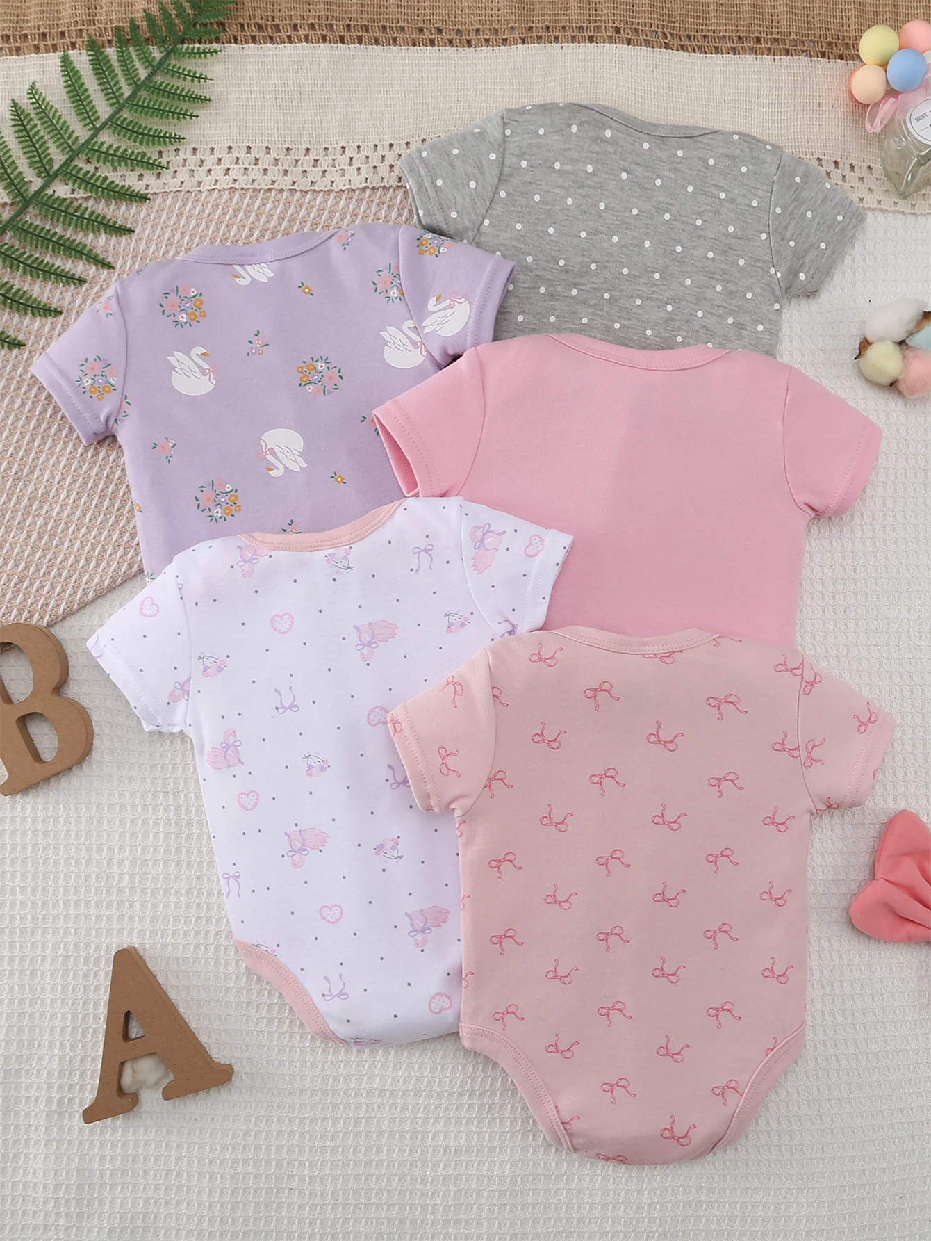 5-Piece Set of Girls' Cartoon  - Baby Clothing Used review and price