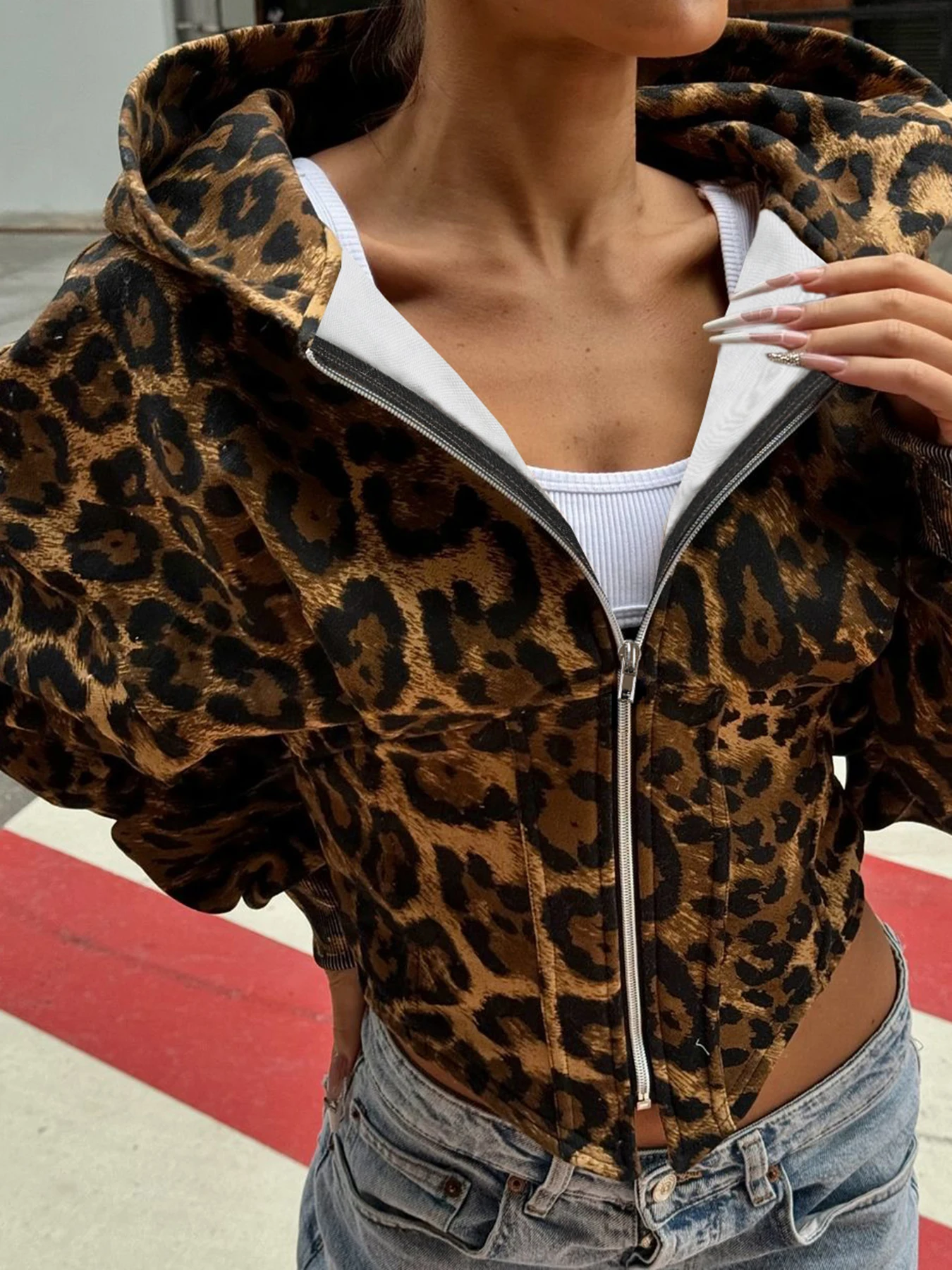 IAMSURE Casual Leopard Printed Jackets Slim Hooded Long Sleeve Zipper Coats Women 2024 Autumn Winter Fashion Streetwear Lady