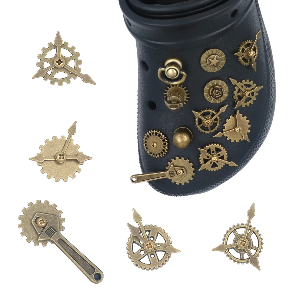 Shoe Accessories Charm クロックス Adjustable Brass Clock Wrench 크로크 Detachable Hole Sandals Decorations Adult Kids Gift 1 Set 14 Pcs