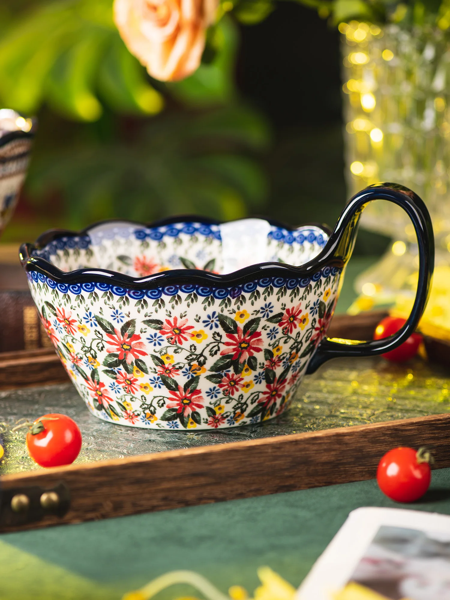 

Retro Cerc Bowl with Handle for Home Use Noodle Soup Rice Salad Large Personalized Dining Utensils Porcelain Flower Pattern