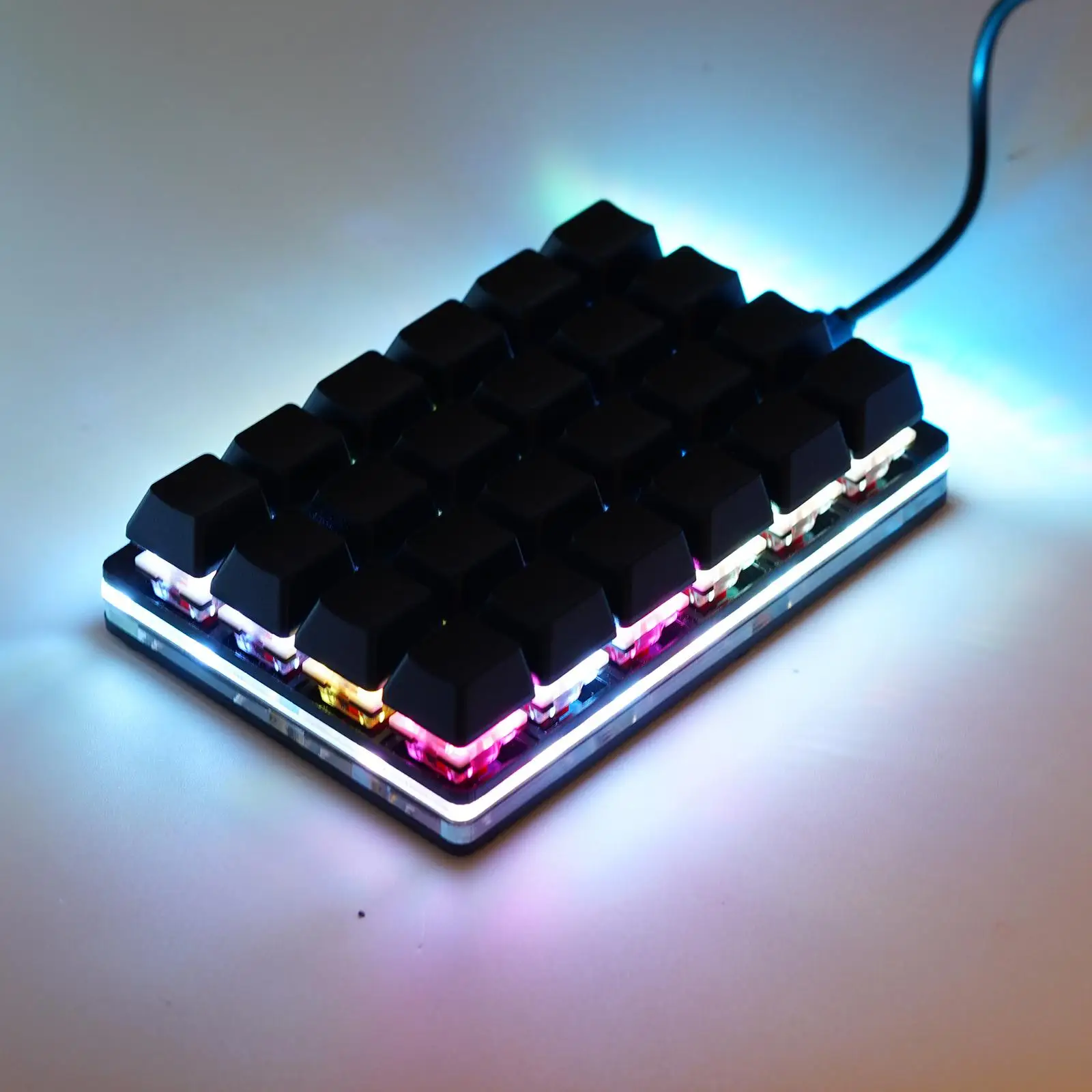 Mini USB Custom Mechanical Keyboard 24 Keys Black/White Keyboard Sayo Macro Gaming Shortcut Programmable Device Keypad Keys A2R3