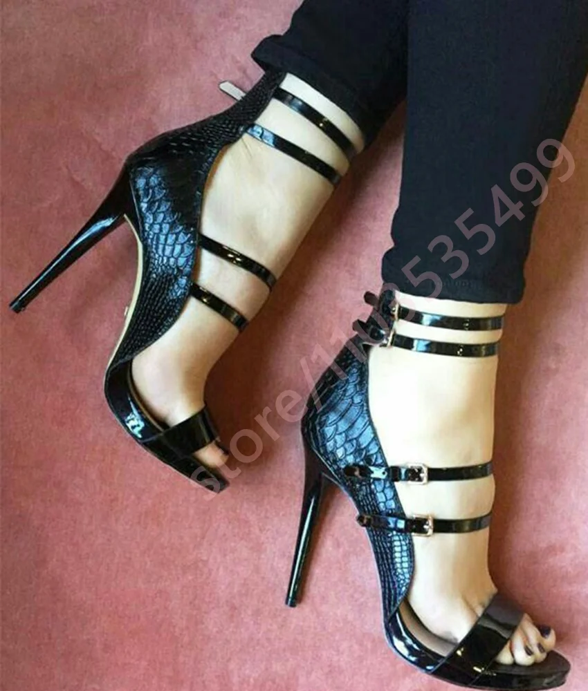 

Сексуальные черные кожаные женские босоножки с пряжками, лето 2026, новый стиль, модные туфли на шпильке с открытым носком, для вечеринок и повседневной носки