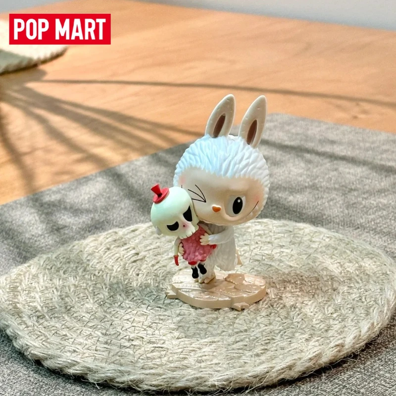 

Genuine POPMART Labubu Sweet Keychain Couple Interaction Romantic Vibe Heart-shaped Nose Qixi Hanging Card