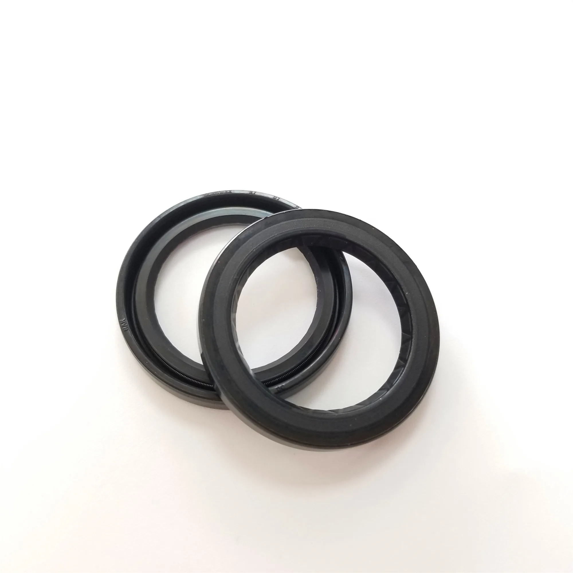 مضخة زيت ختم زيت المحرك الهيدروليكي الدائري هيكل عظمي مقاوم للضغط العالي SCN5W22/35X48X5.5 طقم ختم المحرك