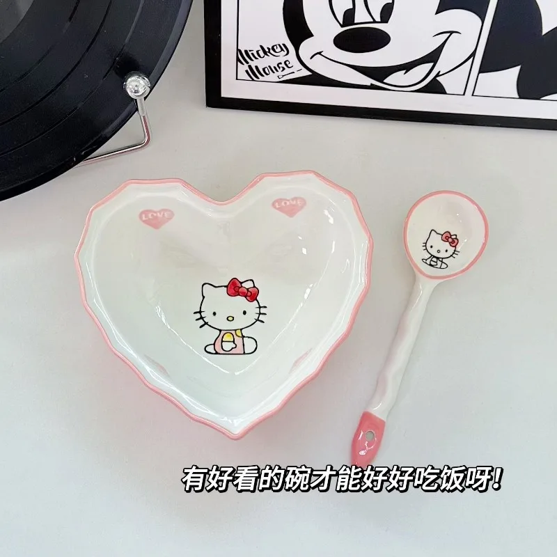 Cute girly heart Sanrio HelloKitty creative cartoon pattern household high-value ceramic love bowl tableware kitchen supplies