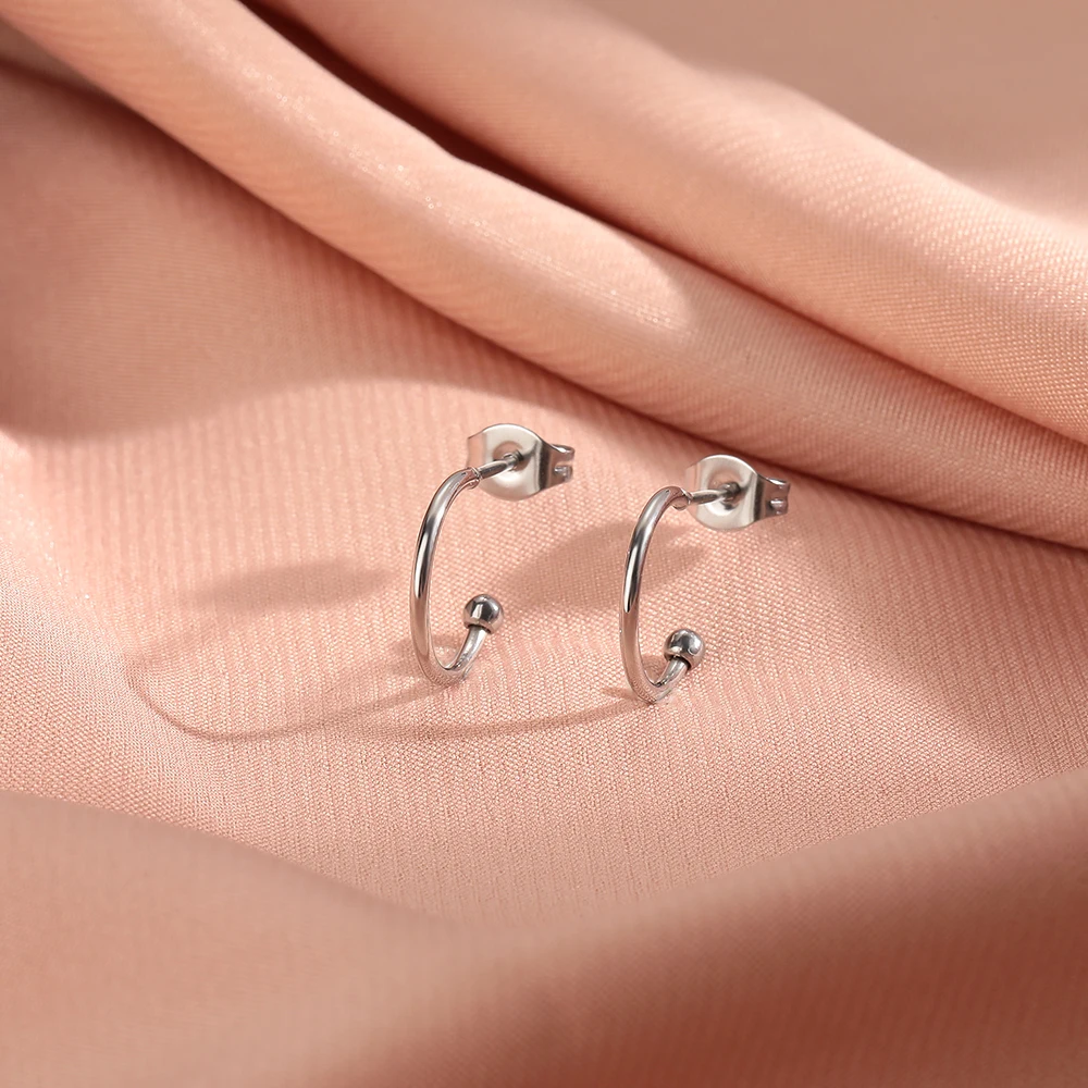 manchette-d'oreille-simple-et-elegante-pour-femmes-petite-et-polyvalente-en-acier-inoxydable-adaptee-a-un-usage-quotidien-accessoire-de-bijoux-minimaliste-a-la-mode