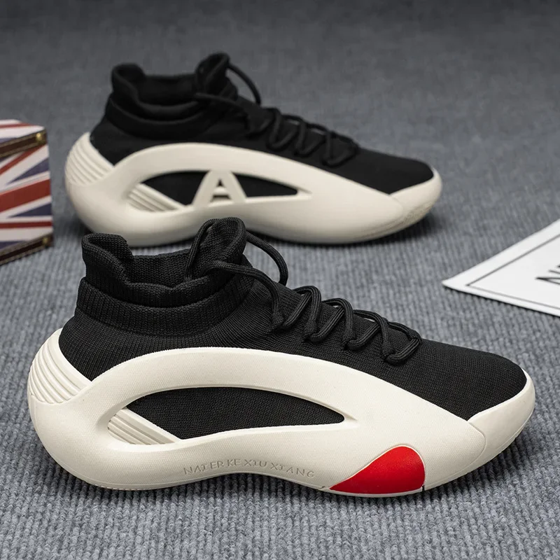 New Men's Sports Shoes with Breathable and Lightweight Mesh Fly Woven Socks, Fashionable and Trendy Casual Sports Running Shoes